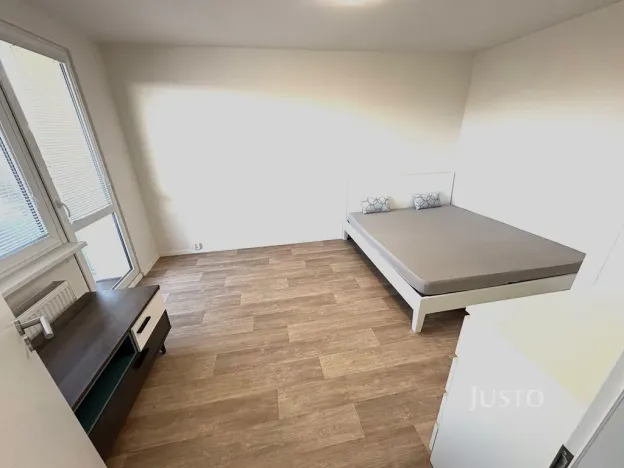 Pronájem bytu 1+1, Písek, nábřeží 1. máje, 36 m2