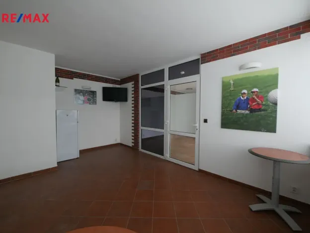 Pronájem kanceláře, Lety, Pražská, 16 m2