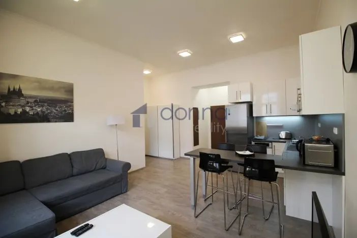 Pronájem bytu 2+kk, Praha, Lucemburská, 54 m2