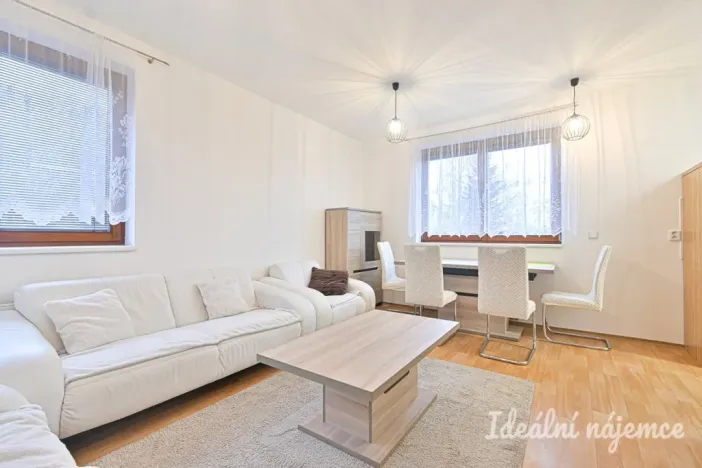 Pronájem bytu 2+kk, Lipůvka, 56 m2