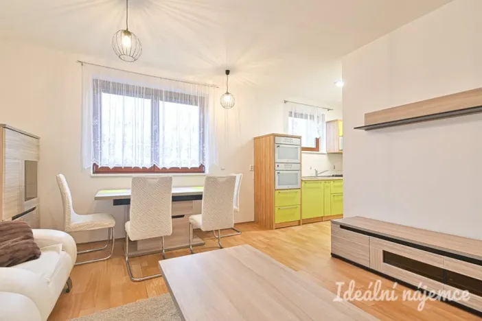 Pronájem bytu 2+kk, Lipůvka, 56 m2