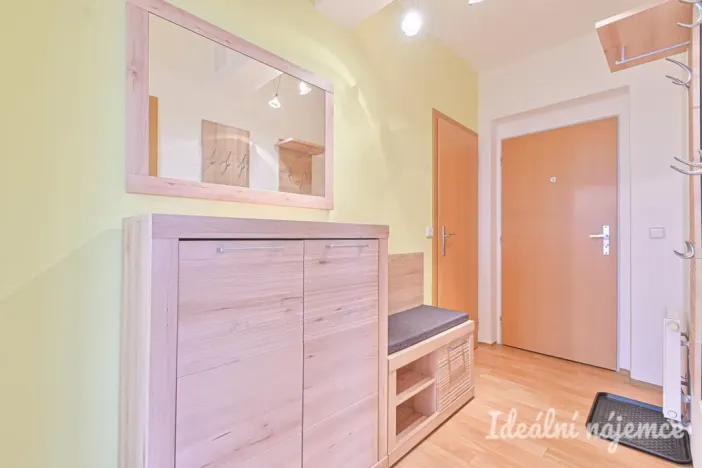 Pronájem bytu 2+kk, Lipůvka, 56 m2