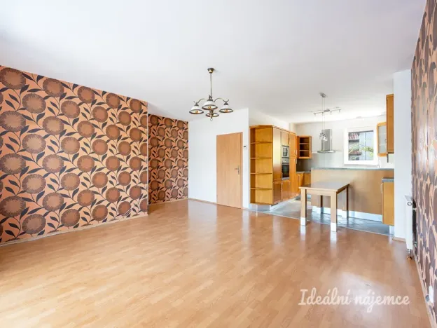 Pronájem rodinného domu, Praha - Satalice, Kemrova, 141 m2