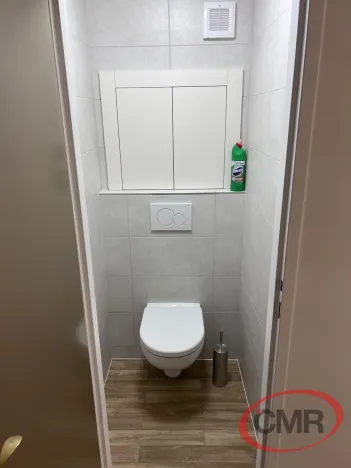 Pronájem bytu 2+kk, Praha, Boloňská, 43 m2