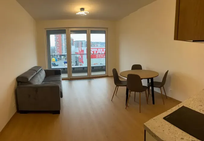 Pronájem bytu 1+kk, Praha - Hloubětín, Poděbradská, 32 m2