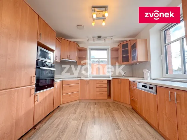 Pronájem bytu 4+kk, Zlín, Nad Ovčírnou III, 81 m2