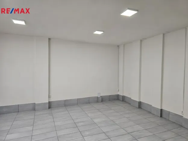 Pronájem obchodního prostoru, Praha - Žižkov, Vlkova, 50 m2