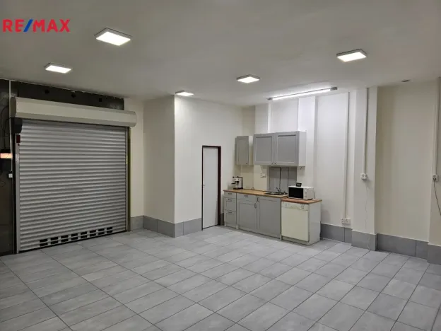 Pronájem obchodního prostoru, Praha - Žižkov, Vlkova, 50 m2