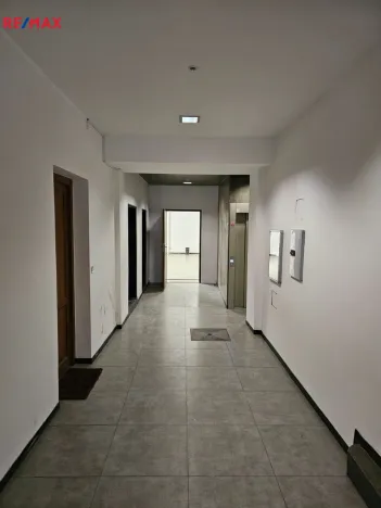 Pronájem obchodního prostoru, Praha - Žižkov, Vlkova, 50 m2