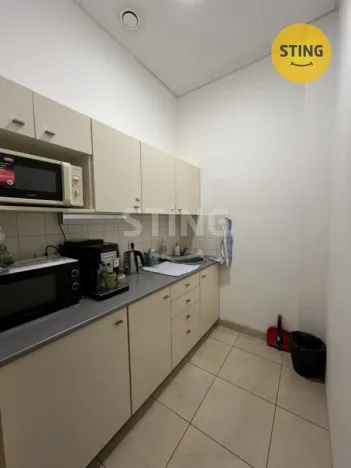 Pronájem kanceláře, Pardubice, Průmyslová, 15 m2