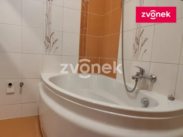 Pronájem bytu 2+1, Hulín, Sadová, 56 m2