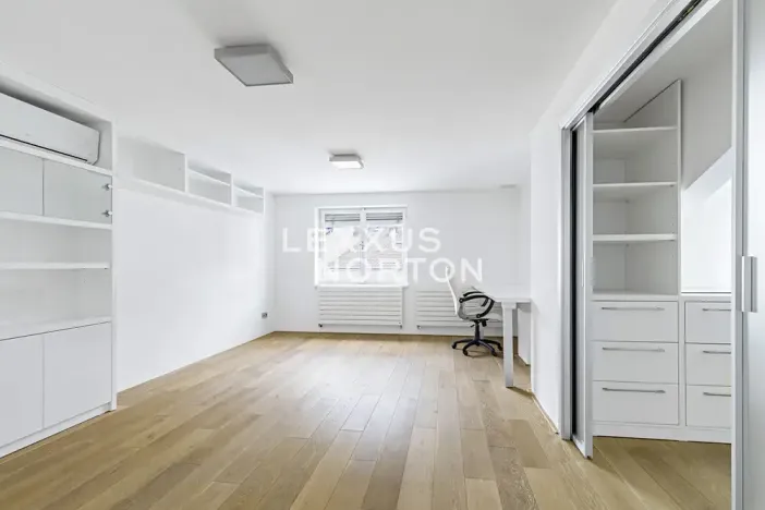 Prodej bytu 5+kk, Praha - Bubeneč, Jaselská, 192 m2