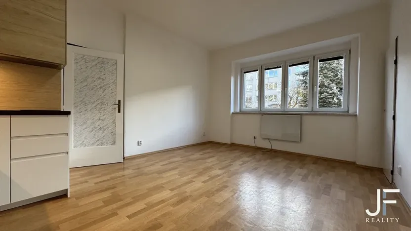 Pronájem bytu 2+kk, Praha - Nusle, Děkanská vinice I, 43 m2