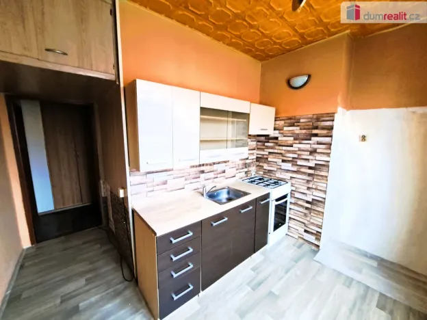 Prodej bytu 2+1, Bukovany, 53 m2