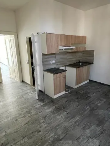 Pronájem bytu 1+1, Velvary, Chržínská, 40 m2