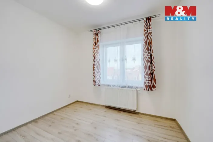 Pronájem bytu 2+kk, Plzeň - Jižní Předměstí, Husova, 45 m2