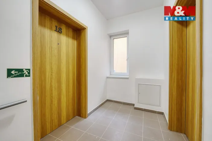 Pronájem bytu 2+kk, Plzeň - Jižní Předměstí, Husova, 45 m2