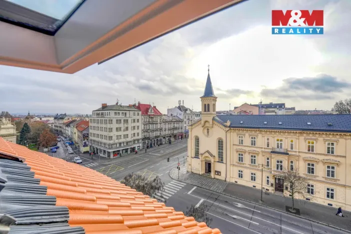 Pronájem bytu 1+1, Plzeň - Jižní Předměstí, Husova, 35 m2