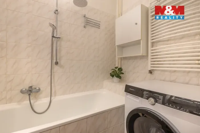 Prodej bytu 4+1, Rakovník - Rakovník II, Malinovského, 100 m2