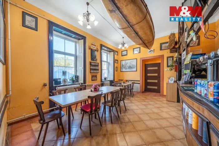 Prodej restaurace, Zvíkovec, 275 m2