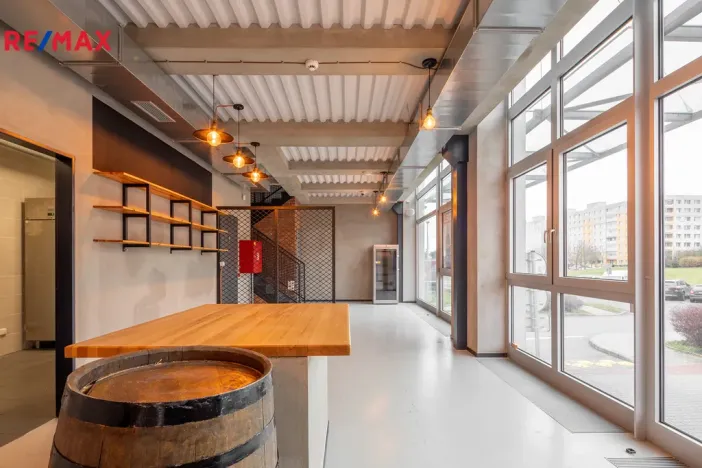 Pronájem restaurace, Praha - Stodůlky, Tlumačovská, 365 m2