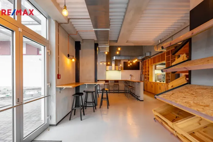 Pronájem restaurace, Praha - Stodůlky, Tlumačovská, 365 m2