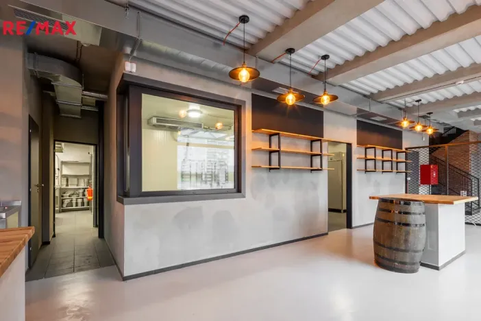 Pronájem restaurace, Praha - Stodůlky, Tlumačovská, 365 m2