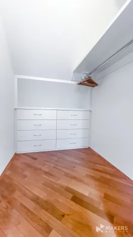 Pronájem bytu 3+1, Praha - Nové Město, Odborů, 96 m2