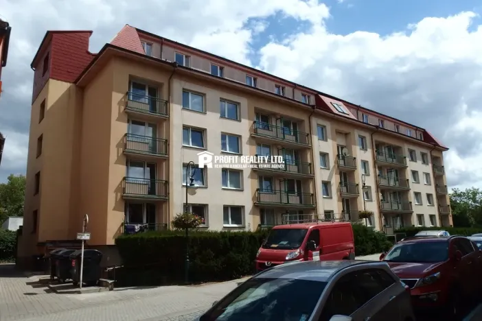 Prodej bytu 2+kk, Beroun, Na Klášteře, 41 m2