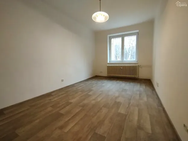 Pronájem bytu 3+1, Praha - Záběhlice, Vrútecká, 63 m2