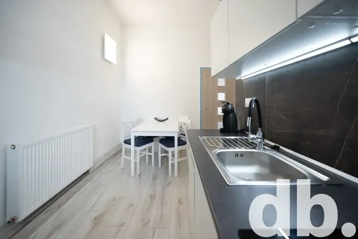 Pronájem bytu 2+kk, Karlovy Vary, Jabloňová, 45 m2