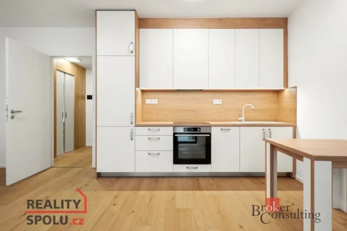 Pronájem bytu 1+kk, Brno - Zábrdovice, Bratislavská, 44 m2