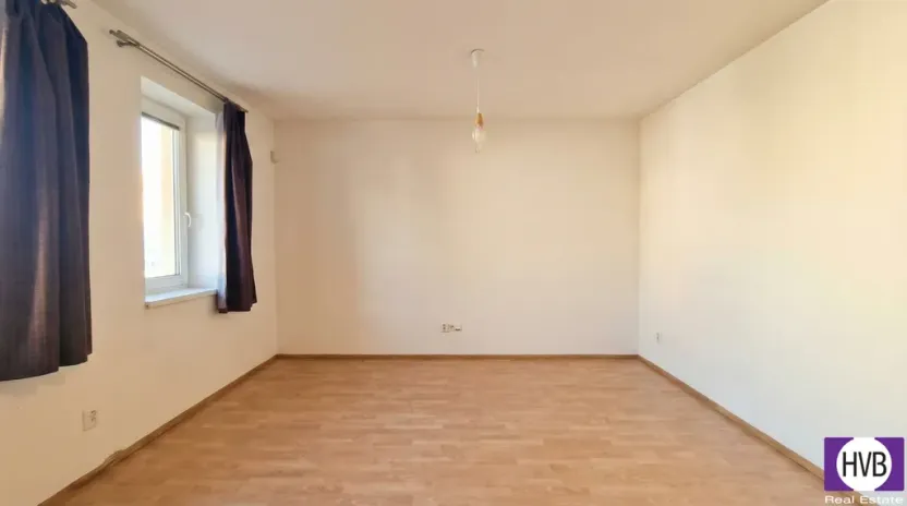 Prodej bytu 1+kk, Praha, Plzeňská, 35 m2