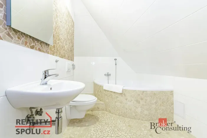 Prodej bytu 3+kk, Horní Lhota, 134 m2