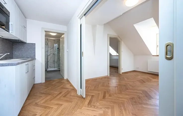 Pronájem bytu 2+kk, Praha - Staré Město, Kozí, 39 m2