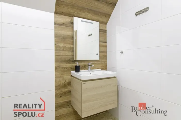 Prodej bytu 2+kk, Horní Lhota, 62 m2