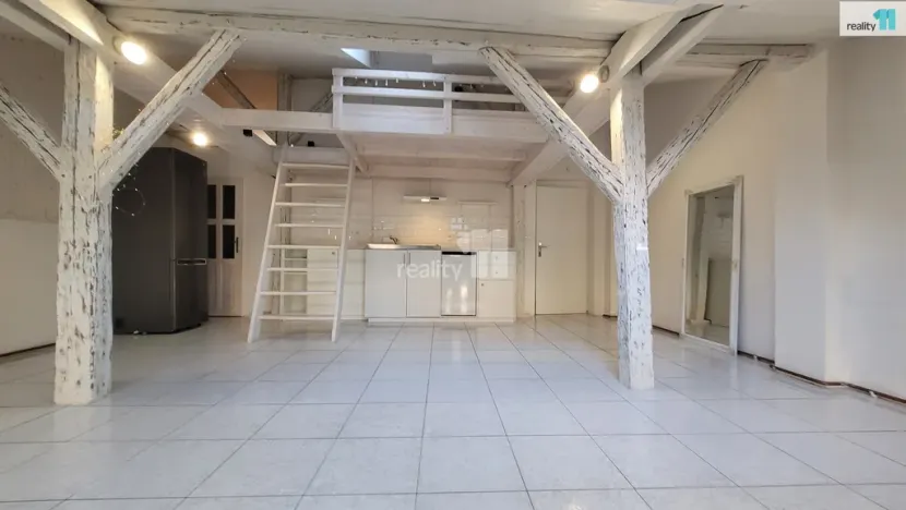 Pronájem bytu 1+kk, Kolín - Kolín I, Zámecká, 43 m2