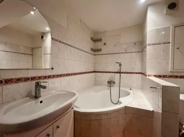 Pronájem bytu 1+kk, Praha - Chodov, Bachova, 26 m2