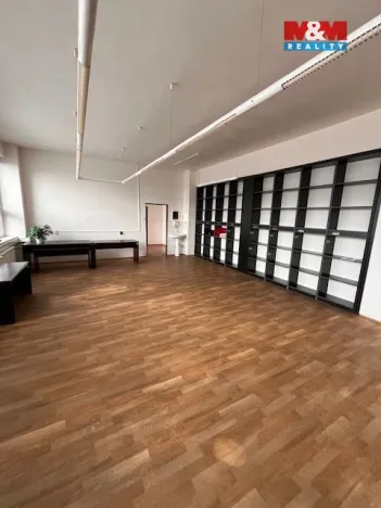 Pronájem kanceláře, Bruntál, Rýmařovská, 600 m2