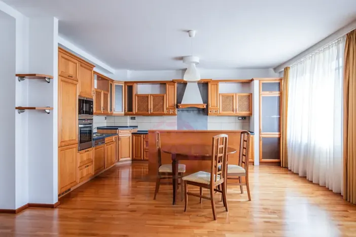 Pronájem bytu 4+kk, Praha - Karlín, Thámova, 120 m2