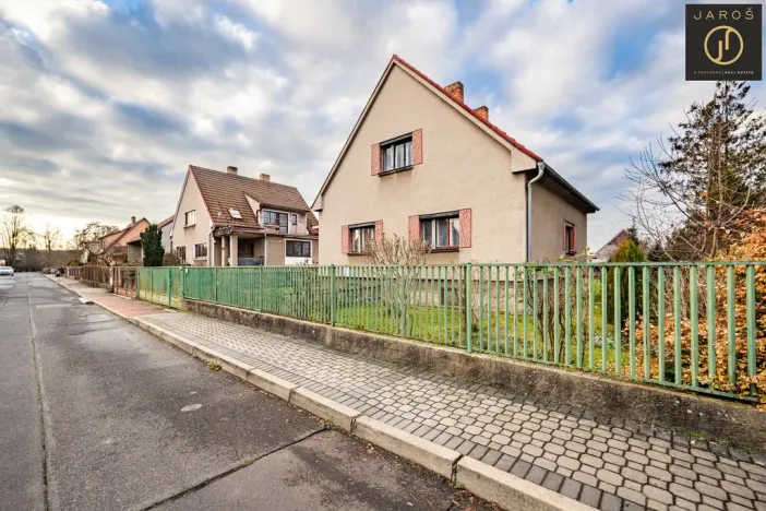 Prodej rodinného domu, Horní Počaply, 140 m2