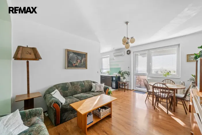 Prodej bytu 3+1, Vysoká nad Labem, 83 m2