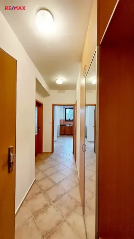 Pronájem bytu 2+kk, Praha - Vysočany, U Kloubových domů, 69 m2
