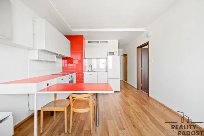 Pronájem bytu 2+kk, Pardubice - Zelené Předměstí, nábřeží Závodu míru, 49 m2