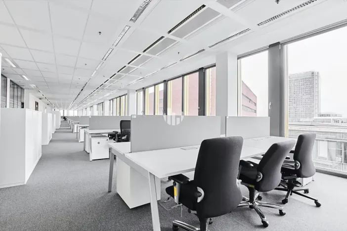 Pronájem kanceláře, Praha - Nusle, Pikrtova, 536 m2