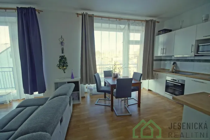 Pronájem bytu 2+kk, Žulová, Josefské náměstí, 70 m2