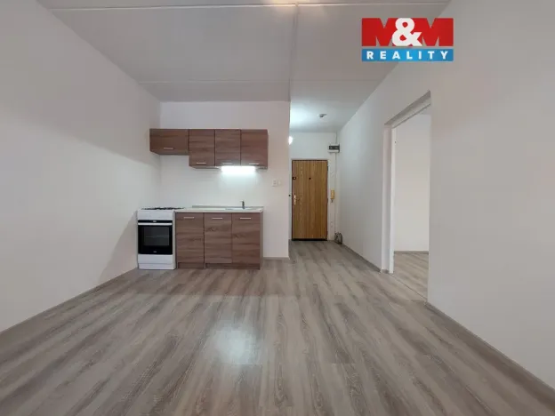 Pronájem bytu 1+1, Klášterec nad Ohří - Miřetice u Klášterce nad Ohří, Dlouhá, 36 m2