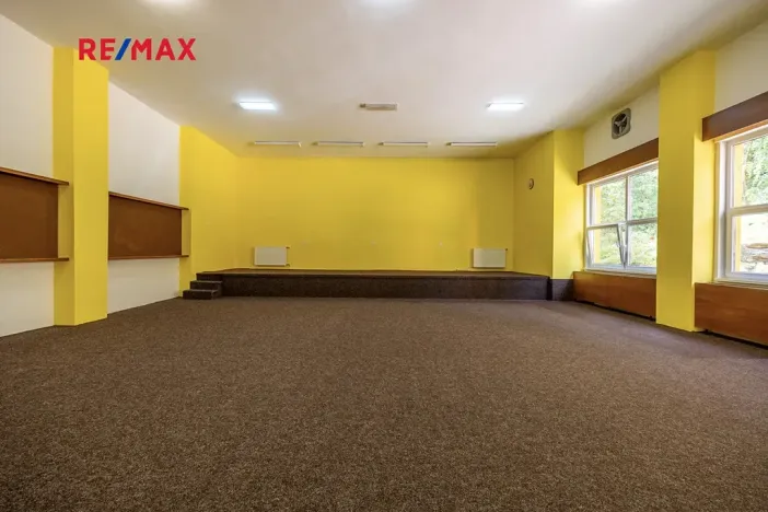 Prodej ubytování, Doksy, Pod Borným, 1700 m2