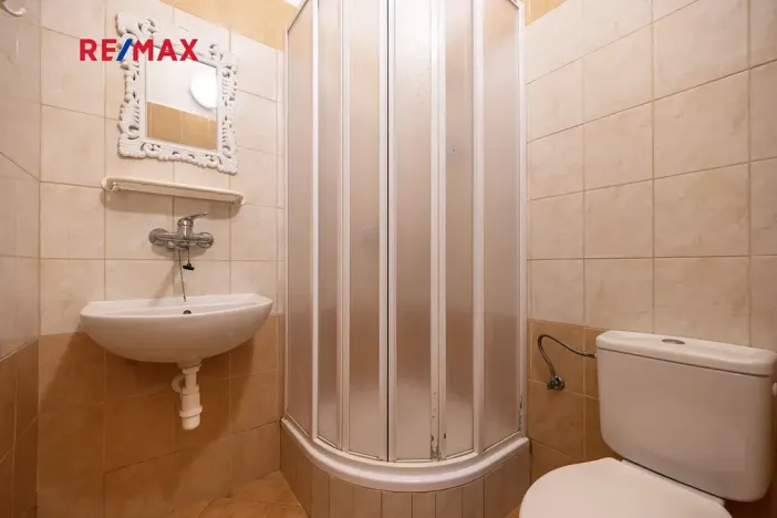 Prodej ubytování, Doksy, Pod Borným, 1700 m2