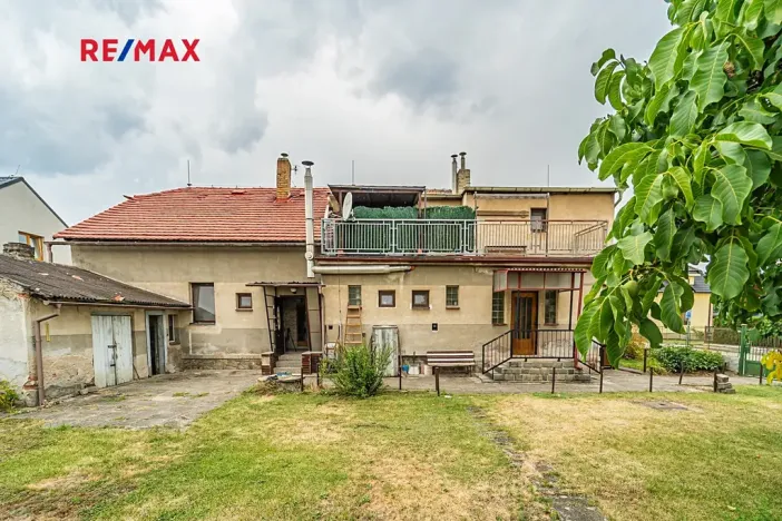 Prodej rodinného domu, Praha - Dolní Počernice, Listopadová, 302 m2